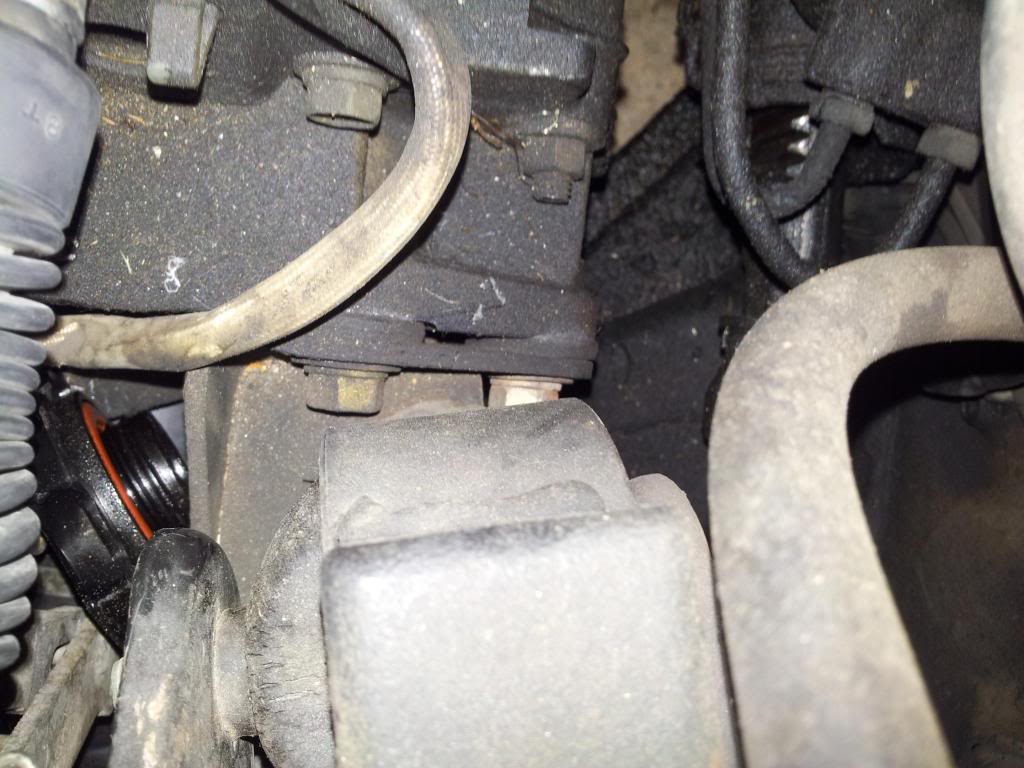 Name:  20130613_195933_zpsdf4f4523.jpg
Views: 226
Size:  101.3 KB