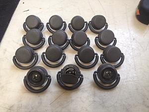 Spruce up your trunk-trunk-clips_1.jpg