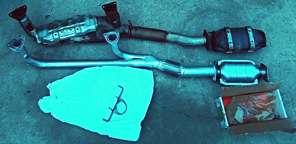 Name:  Y-Pipe-Unboxed_zps1feb10f4.jpg
Views: 149
Size:  472.9 KB