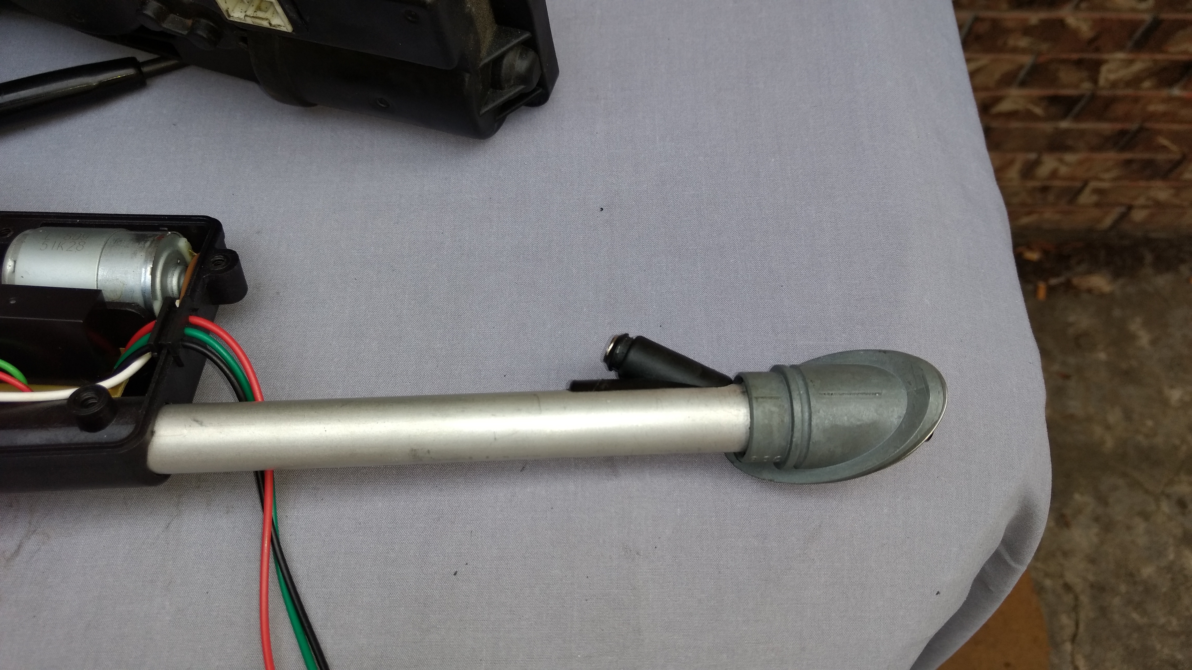 Name:  05_Old_Post_New_Motor_zpsqxrffjf9.jpg
Views: 428
Size:  4.69 MB