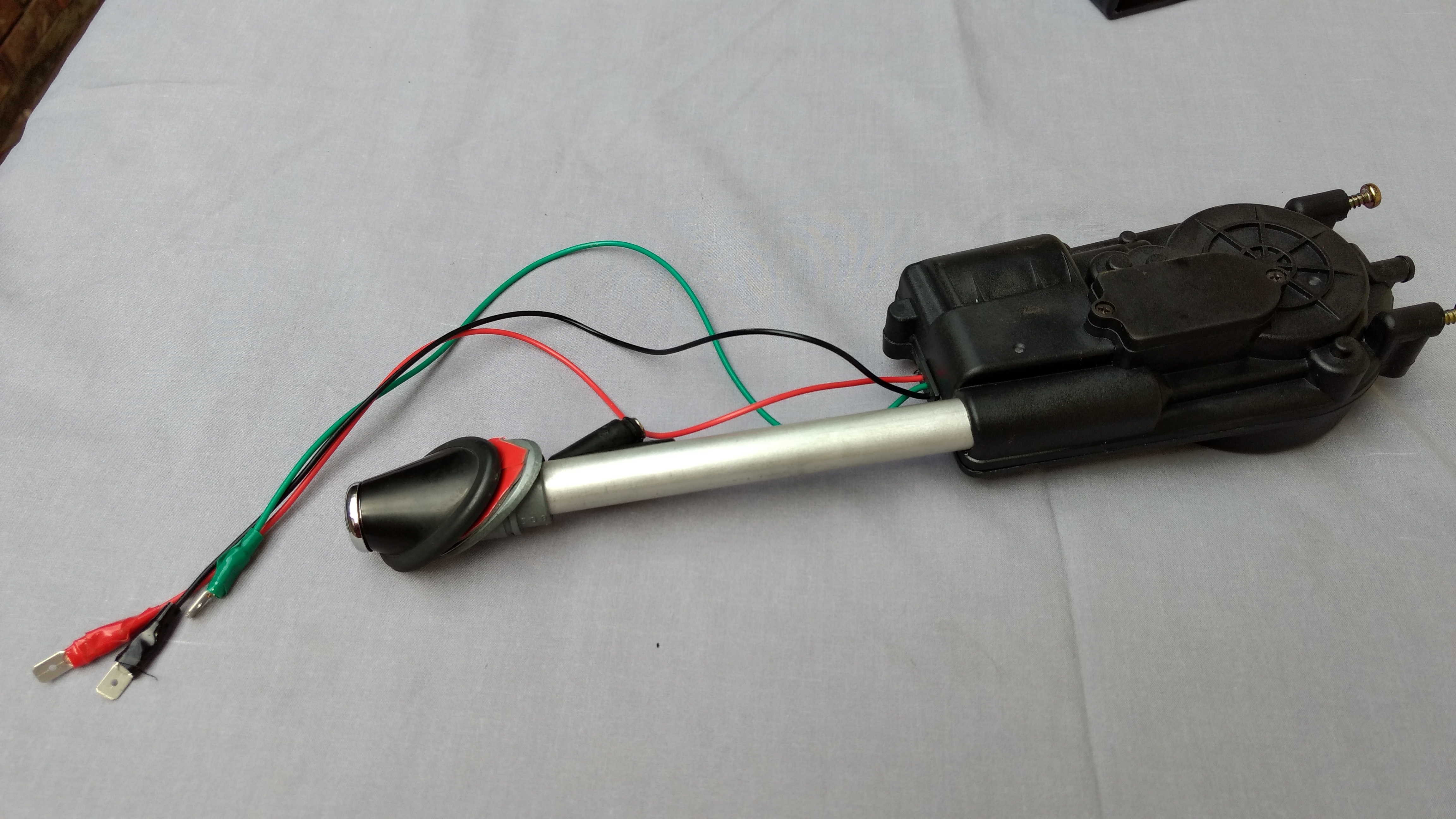 Name:  06_Old_Post_New_Antenna_zpsi1mutgm6.jpg
Views: 493
Size:  3.75 MB