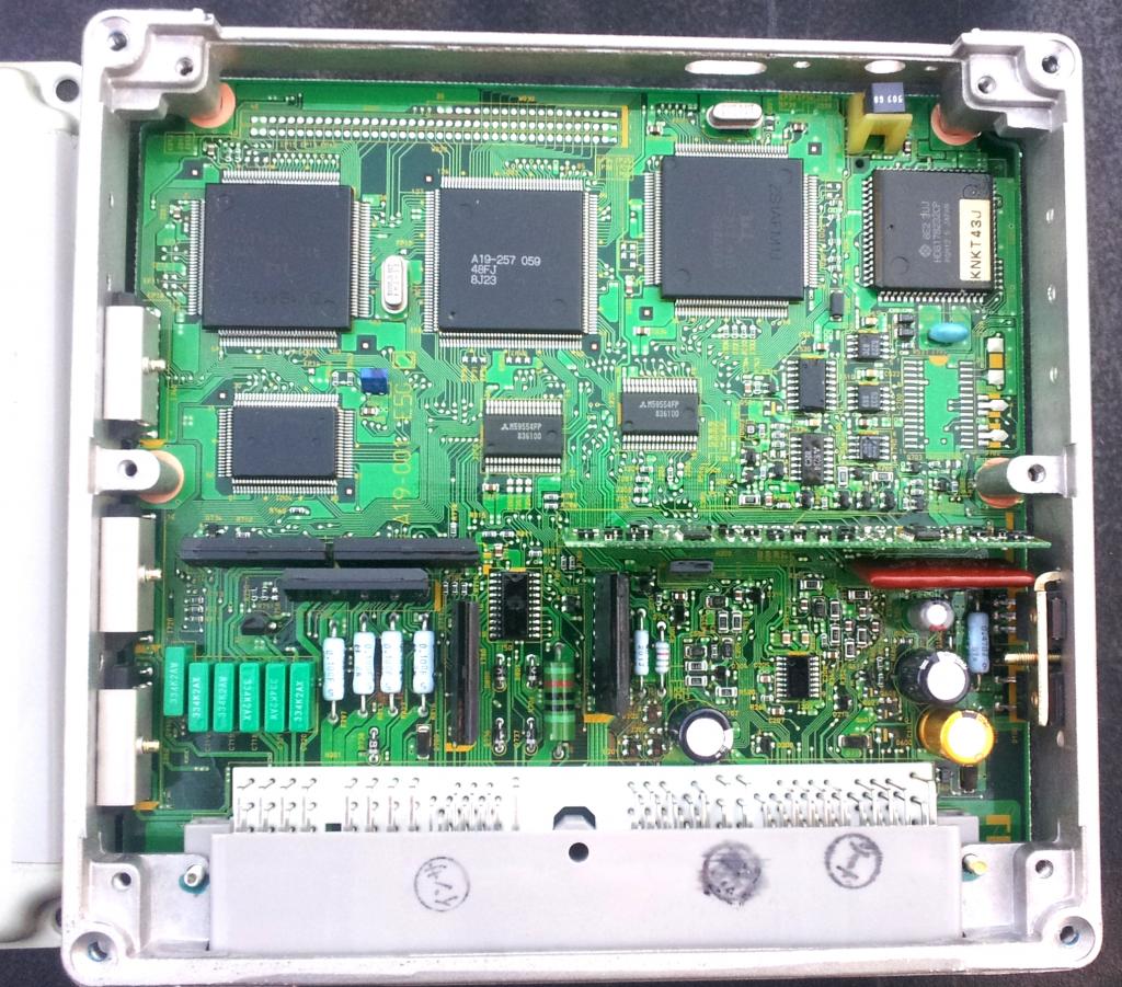 Name:  Maxima_ECU_1_zpsa0a3919c.jpg
Views: 172
Size:  184.6 KB