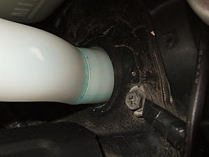 windshield washer reservoir question-1995-maxima-windshield-washer-reservoir.jpg