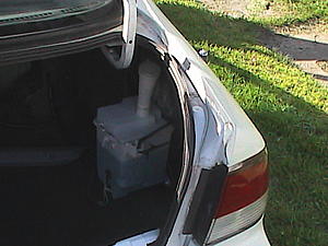 windshield washer reservoir question-hpnx0091.jpg