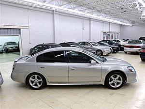 These Are OE Wheels, Right?-used-2005-nissan-altima-4drsedanv6manual35se-8730-12642463-6-640.jpg