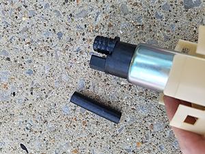 Fuel pump problem. Installed correctly?-20170729_144328.jpg