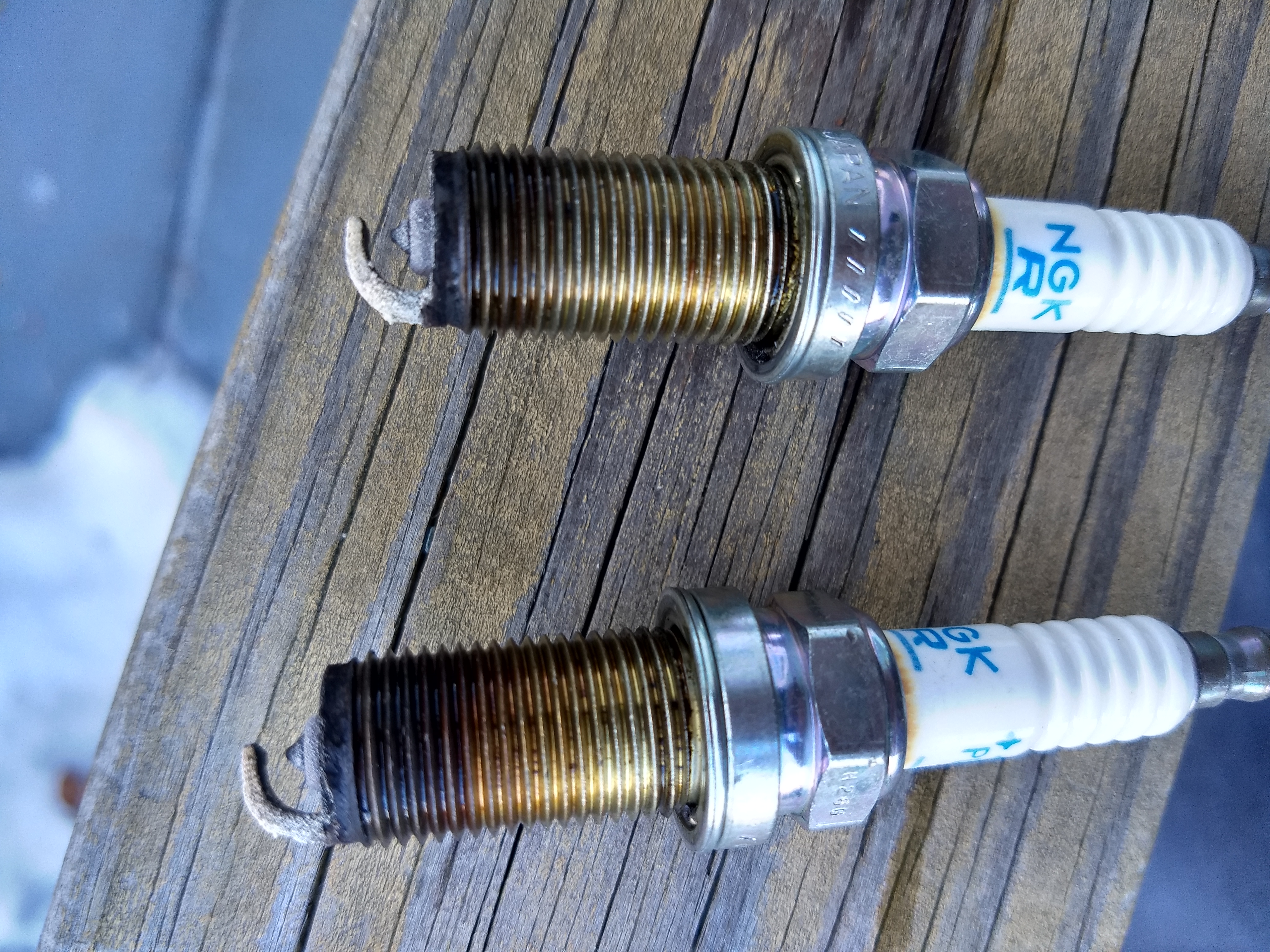 How do my spark plugs look? - Maxima Forums Why Does My Battery Spark When I Connect It