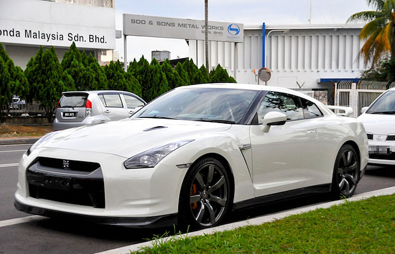 Name:  Nissan-GT-R-9_zps4ff4267c.jpg
Views: 709
Size:  106.4 KB