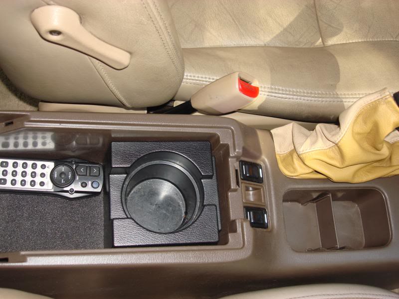 Name: cupholders.jpg
Views: 66
Size: 64.4 KB