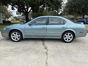 For Sale: 2002 Nissan Maxima SE 6MT-img_0683.jpg